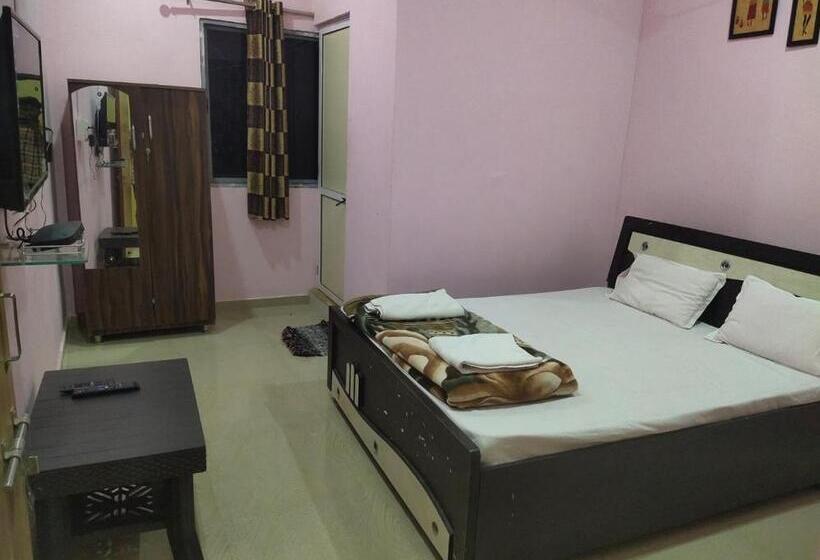 Отель Vrundavan Resort, Narmada
