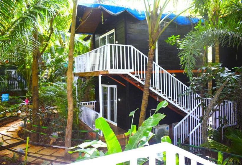 Kayaniv Resort