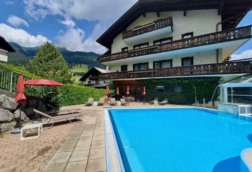 هتل Keyone Rooms Loisach
