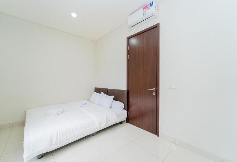 فندق صغير Apik Kamila Bsd