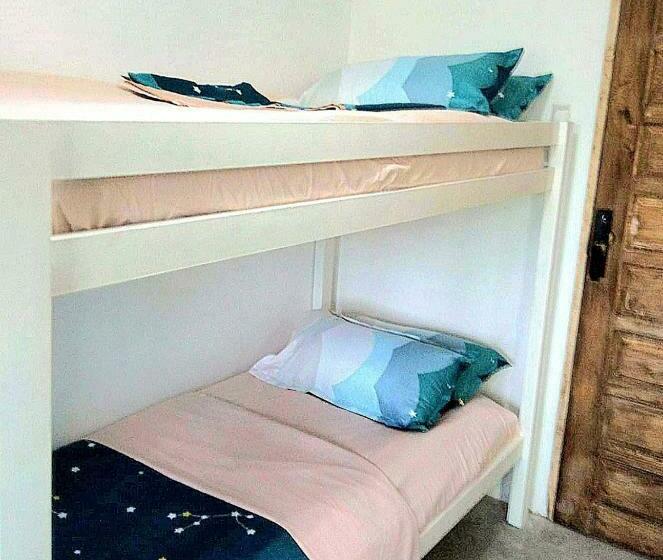 ユースホステル Dolores Residences Sean S Flat