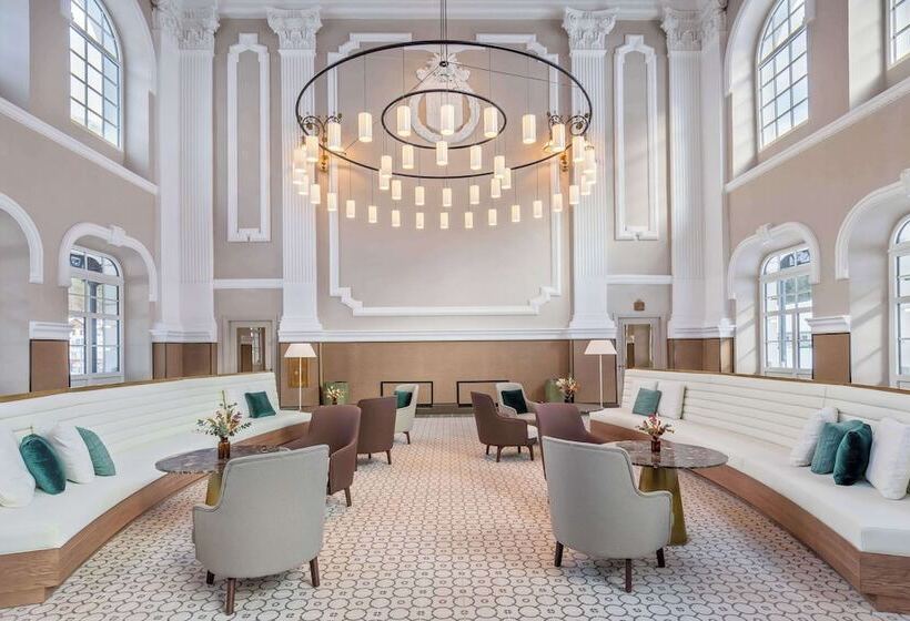 Canfranc Estación, A Royal Hideaway Hotel Gran Lujo