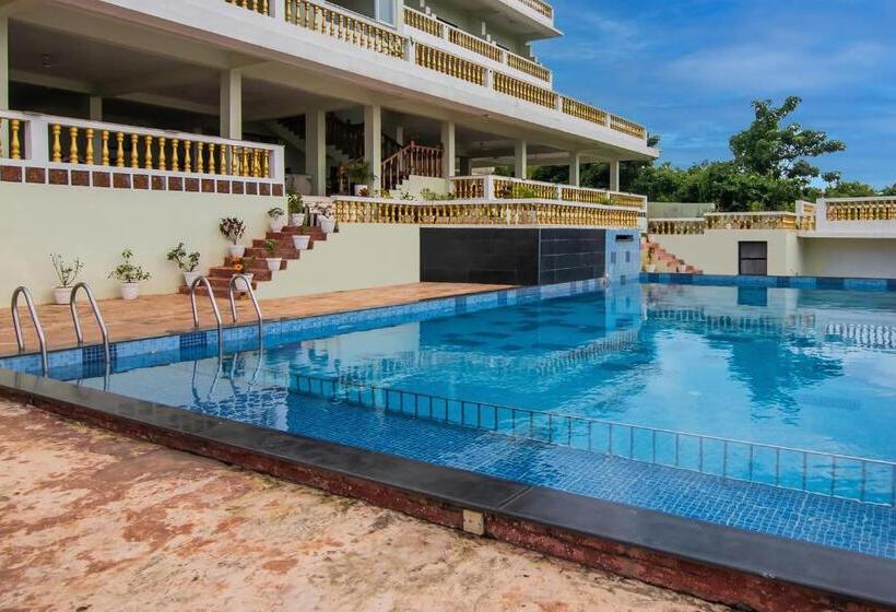 فندق Capital O The Great Ocean View