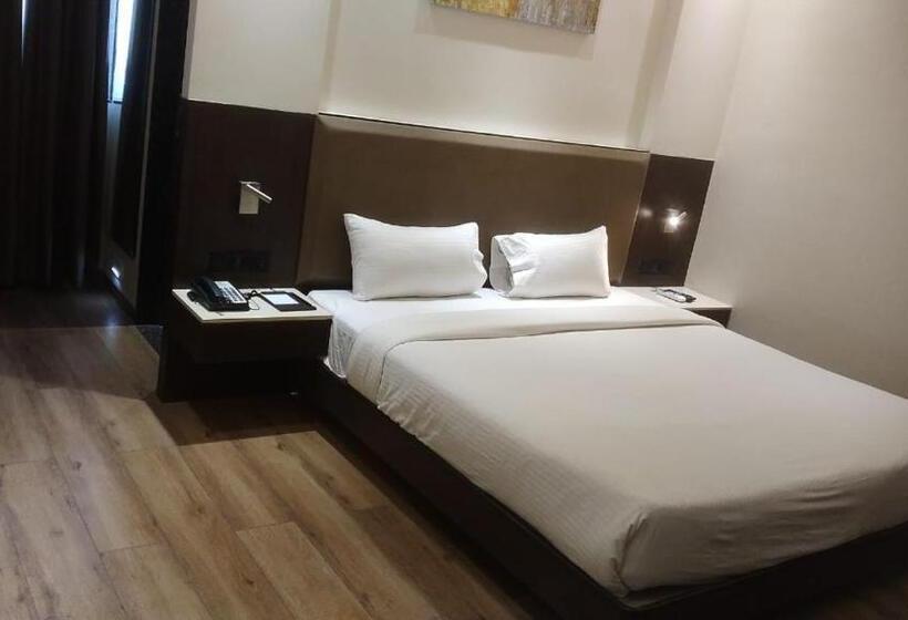 בית מלון כפרי Enrise By Sayaji Rewa