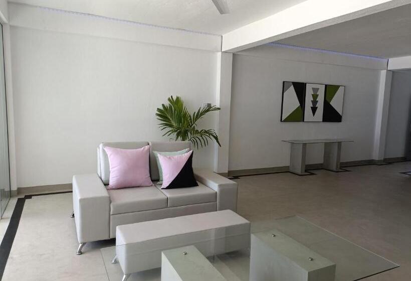 هتل Josan Villa With A Glorious Beach And Sea View