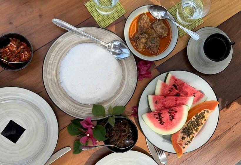 Hotel Sānti Beach House With Pool & Beach