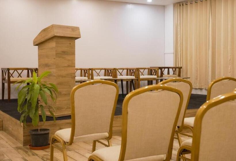 酒店 Tea Tree Suites Manipal