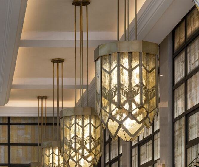 هتل The Peninsula Istanbul