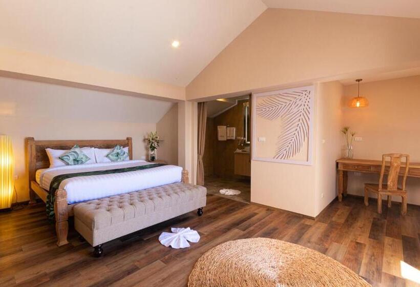 هتل Vannee Golden Sands Beachfront Resort