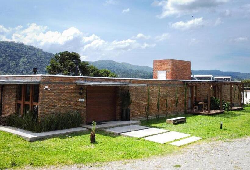 پانسیون Monte Sião Châteu