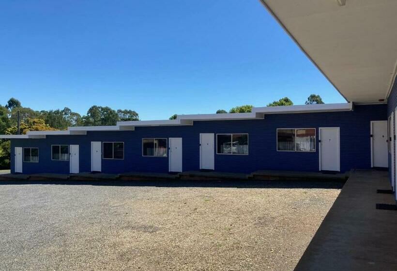 The Frontier Motel
