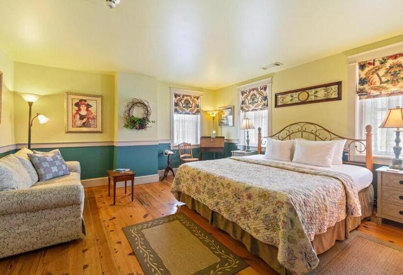 After Eight Bed And Breakfast