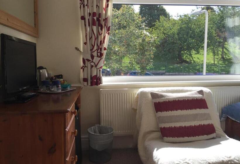 تختخواب و صبحانه Barbican Reach Guest House