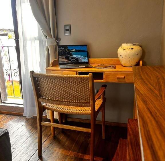تختخواب و صبحانه Bito S Hotel Boutique