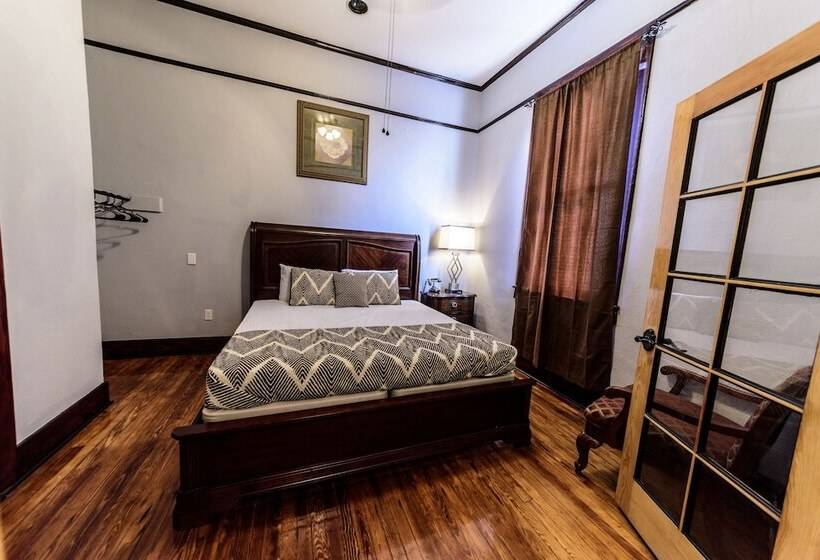 مبيت وإفطار Defuniak