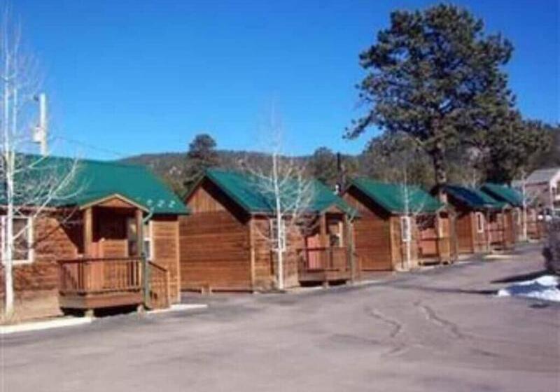 مبيت وإفطار Eagle Fire Lodge & Cabins