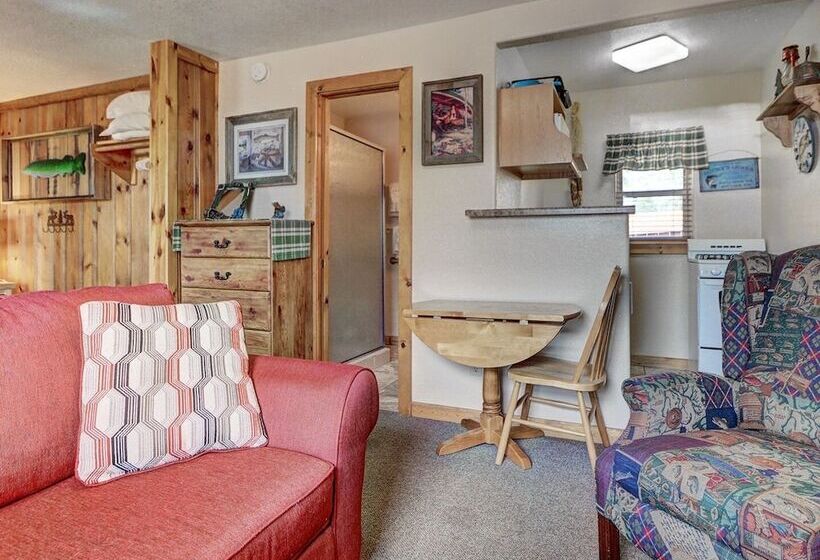 Bed and Breakfast Eagle Fire Lodge & Cabins