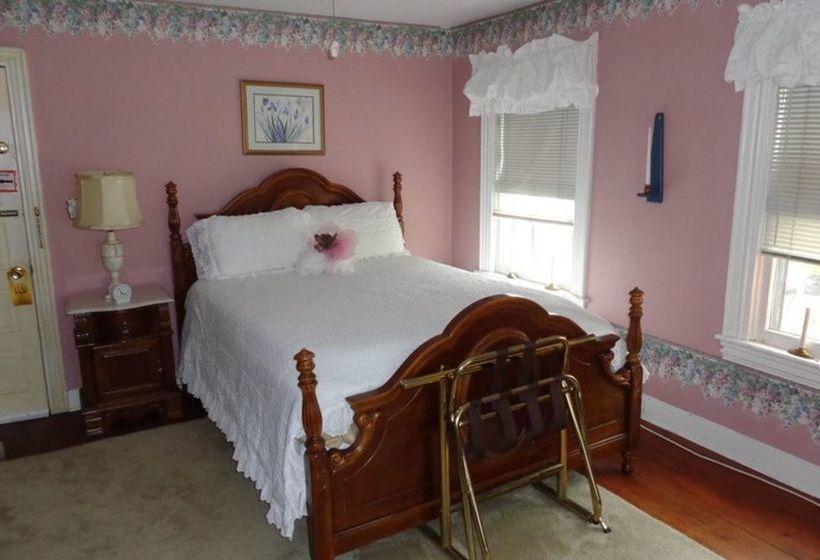 Bed and Breakfast Isaac Hilliard House