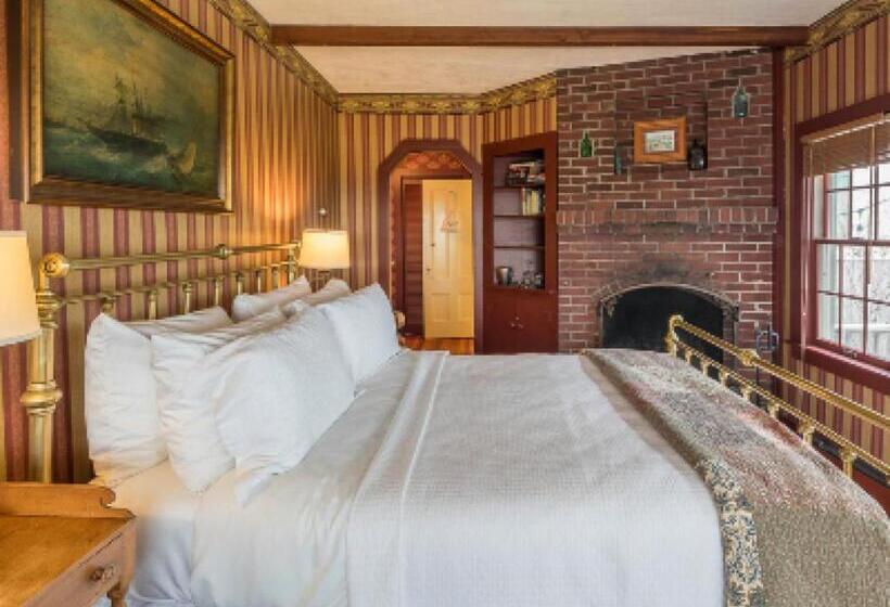 تختخواب و صبحانه Snug Cottage