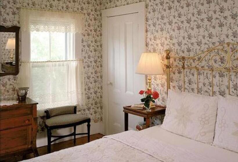 تختخواب و صبحانه Snug Cottage