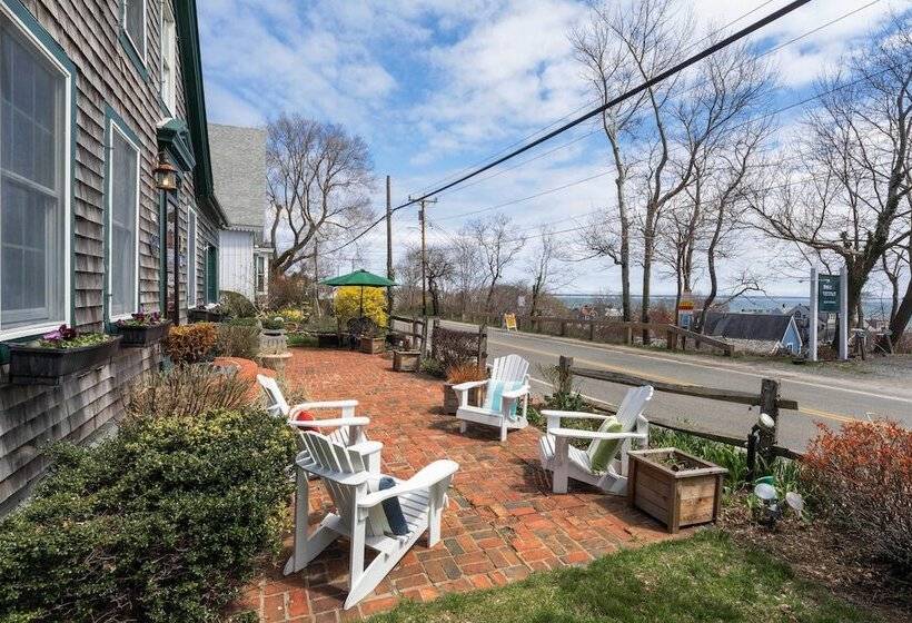 تختخواب و صبحانه Snug Cottage