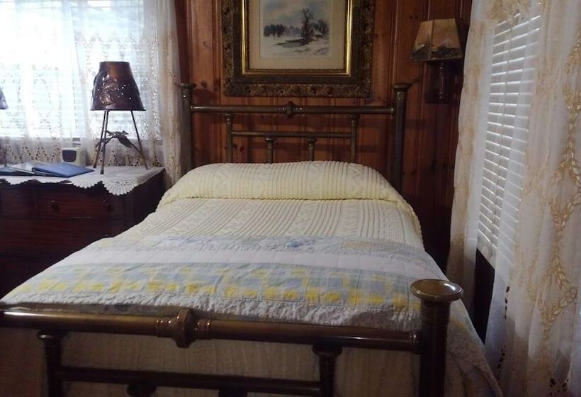 مبيت وإفطار The Inn At Brevard