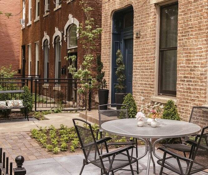تختخواب و صبحانه Wicker Park Inn