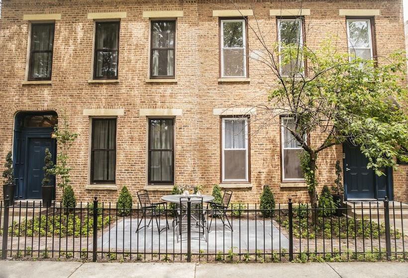 تختخواب و صبحانه Wicker Park Inn