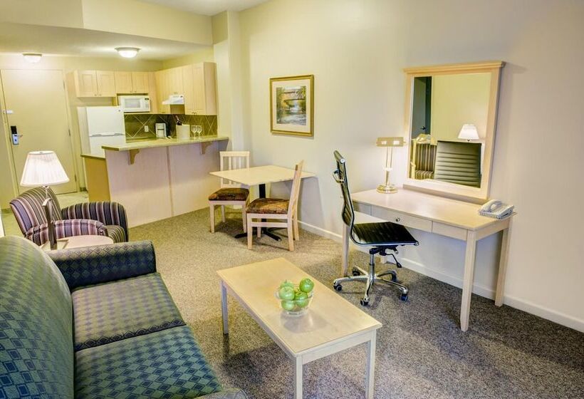 Clearwater Hotel Ltd