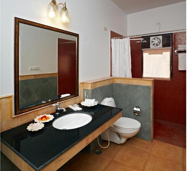 فندق Dhawala Resort By Aamod