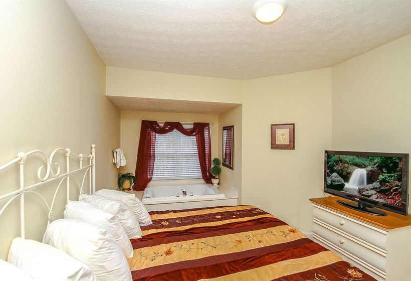 هتل Golfview Vacation Rentals at Golfview Resort