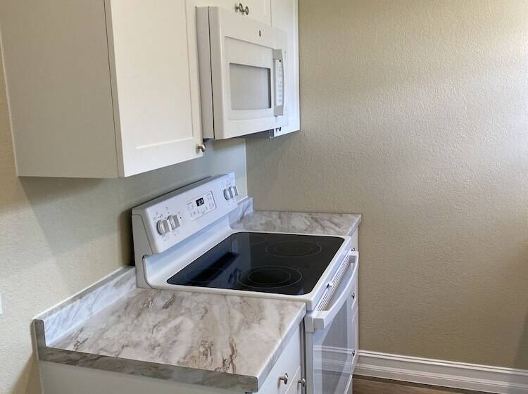 فندق Caribbean Shores Waterfront Resort