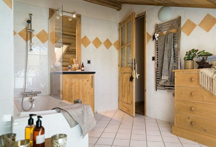 هتل Cgh Résidences & Spas La Reine Des Prés