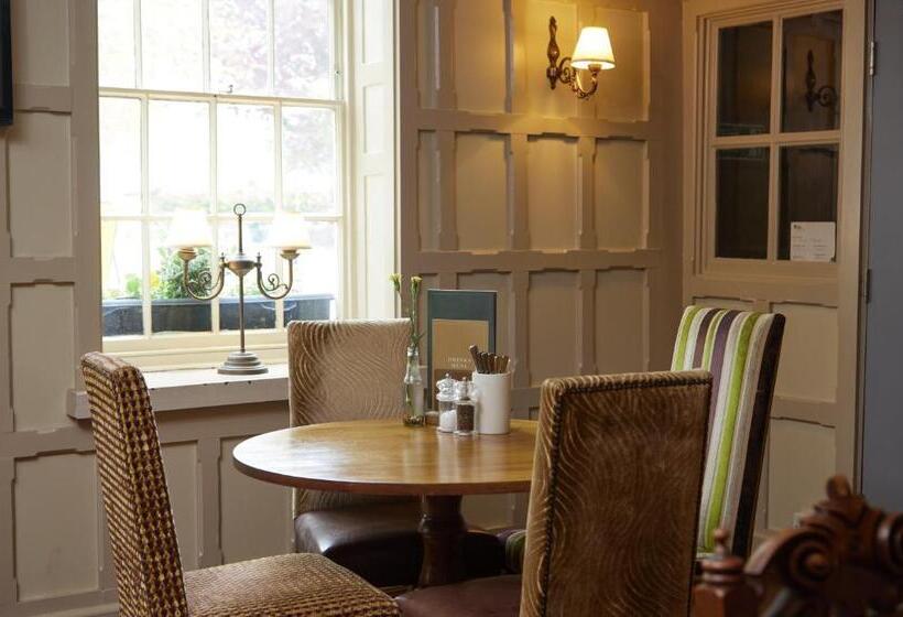 בית מלון כפרי Chequers Inn By Greene King Inns