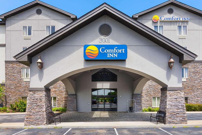 호텔 Comfort Inn Bentonville  Crystal Bridges