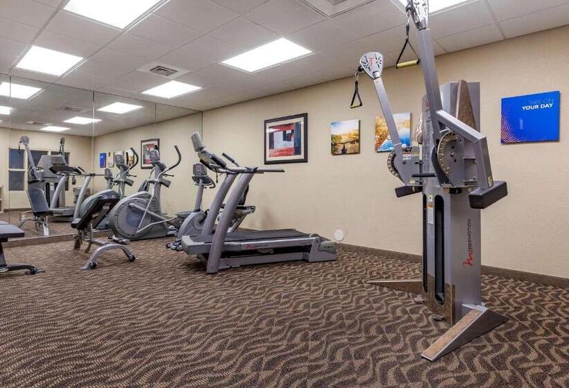 هتل Comfort Inn Bentonville  Crystal Bridges