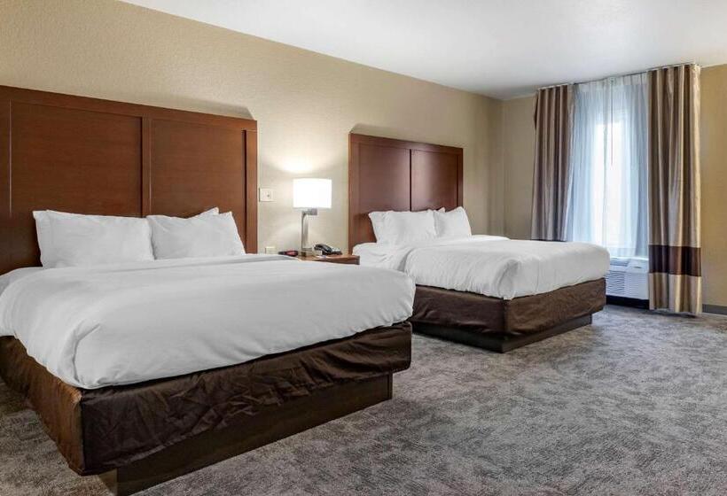 هتل Comfort Inn Bentonville  Crystal Bridges