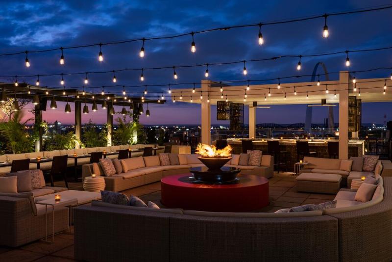 هتل Four Seasons  St Louis