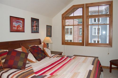 בית מלון כפרי Lift Lodge Condo