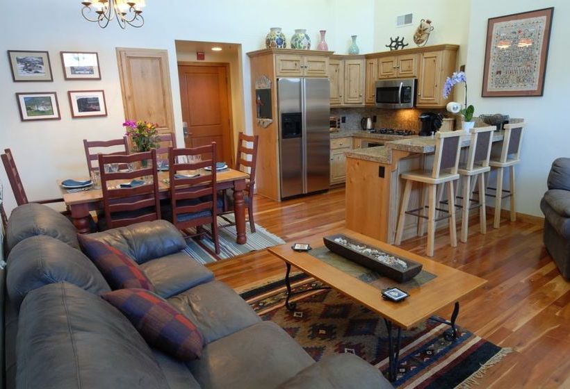 בית מלון כפרי Lift Lodge Condo