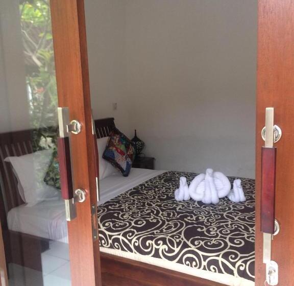 호텔 Pondok Ayu Homestay