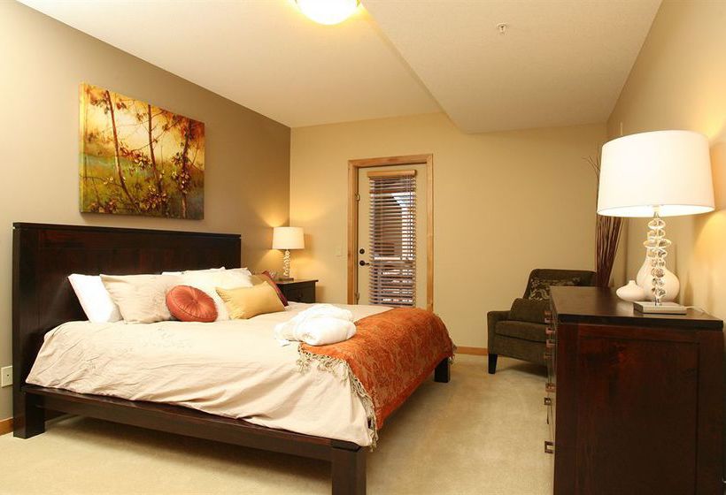 هتل Rundle Cliffs Lodge By Spring Creek Vacations