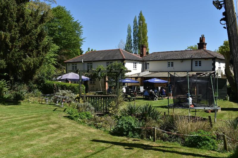 هتل The Winchfield Inn