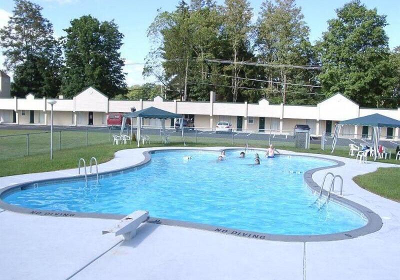 ホテル Value Inn East Stroudsburg