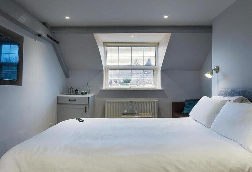 هتل Wild Garlic Rooms