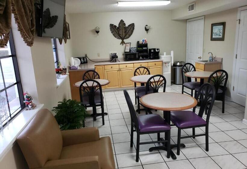 מוטל Peach Tree Inn