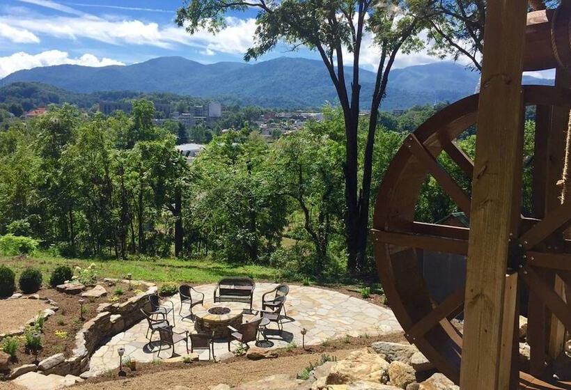 Oak Hill On Love Lane Bed And Breakfast Inn