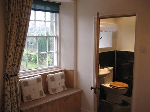 بنسيون Brookhouse Guest House