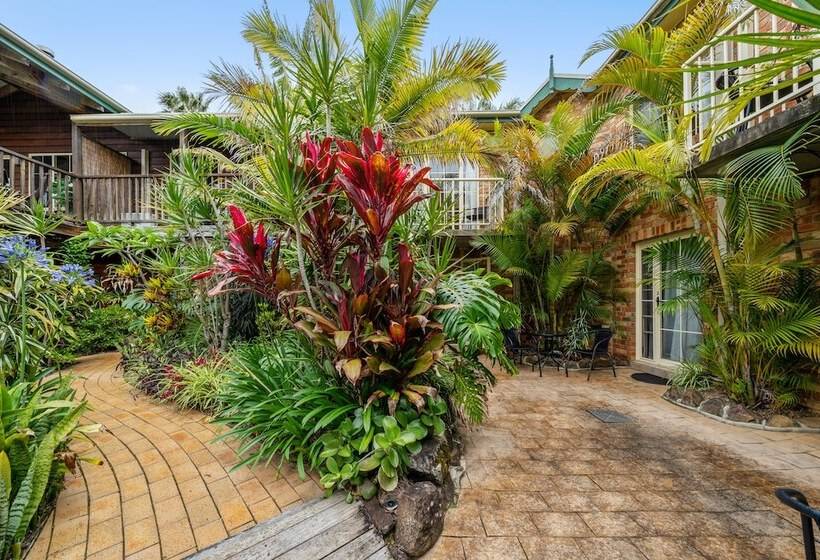 Пансион Oasis Inn Ulladulla