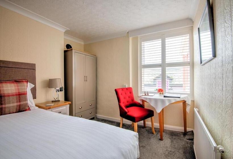 פנסיון Potters Mooring